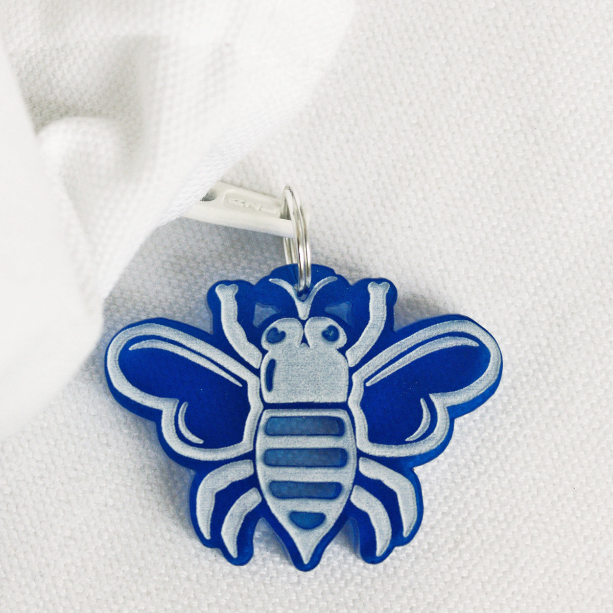 Brit and Bee Throw Pillow BEE ZIP-PULL